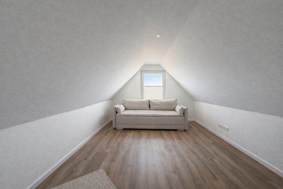 Raumbeispiel Spitzboden Doppelhaush�lfte Zarrentin