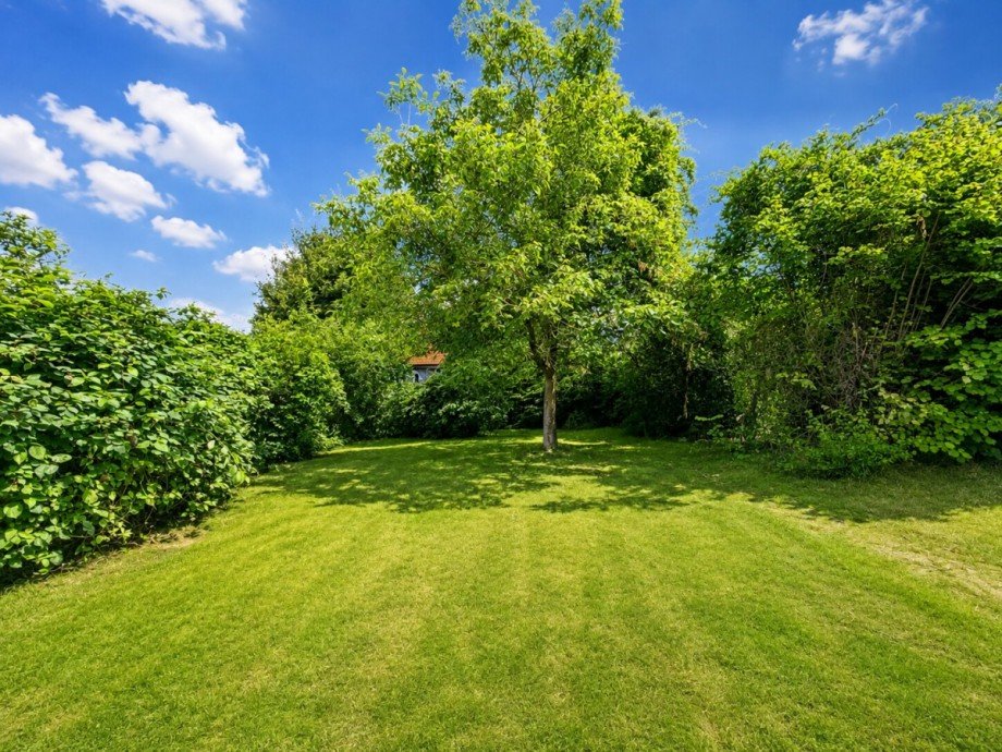 Gro�es Grundst�ck Einfamilienhaus Nienhagen