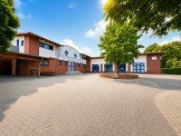 Bild (f646856a733d692483f8e614ba23aaa0): Ihr neuer Firmensitz in Stade - Innovativer B�rokomplex mit Potential und vielen M�glichkeiten