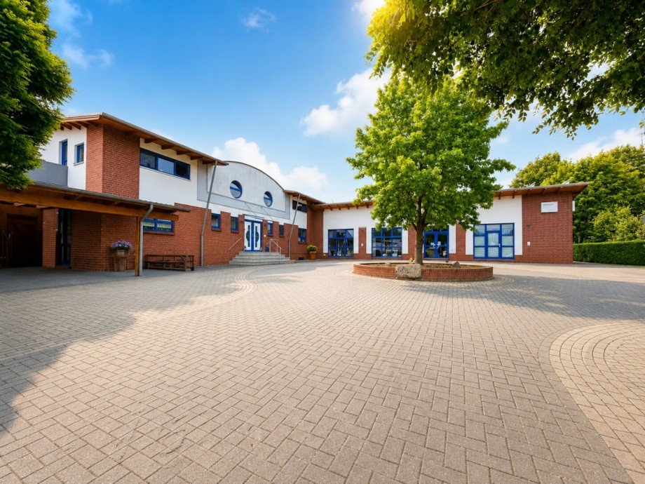 Gesamter Komplex B�rohaus Stade-Wiepenkathen